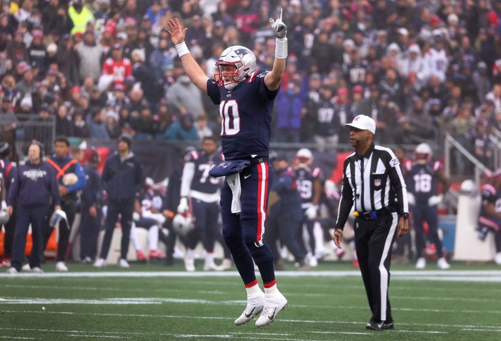 Pinstripe Bowl Finish 2021 Fantasy Season with a&nbsp;Bang